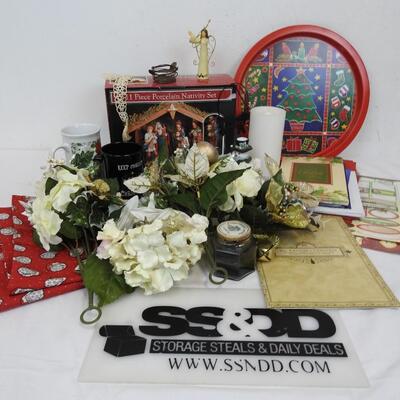 Christmas Lot: Nativity, Tray, Floral, Greeting Cards, Candles, Mugs, Gift Tags