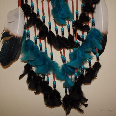 LOT `163. NATIVE AMERICAN INSPIRED DECOR DREAM CATCHER