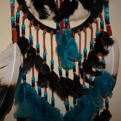 LOT `163. NATIVE AMERICAN INSPIRED DECOR DREAM CATCHER