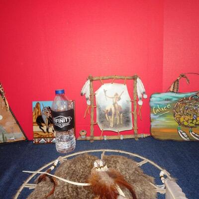 LOT 167. NATIVE AMERICAN INSPIRED DECOR