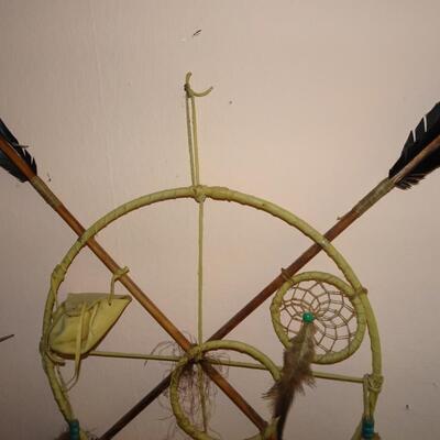 LOT 181. NATIVE AMERICAN INSPIRED WALL DECOR