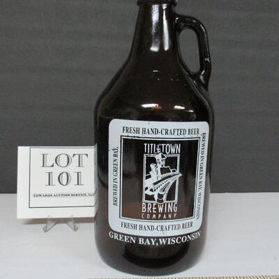 Titletown Brewing Co Growler 7th Annual GB Marathon Commemorative Bottle, May 21, 2006