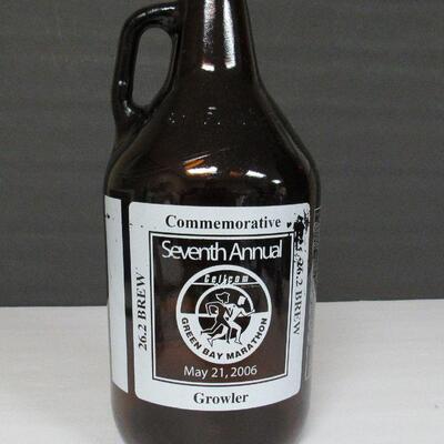 Titletown Brewing Co Growler 7th Annual GB Marathon Commemorative Bottle, May 21, 2006