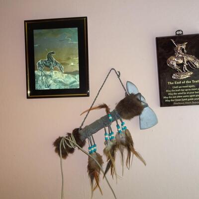 LOT 191. NATIVE AMERICAN INSPIRED WALL DECOR