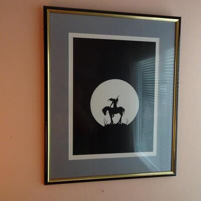 LOT 194. NATIVE AMERICAN INSPIRED WALL DECOR