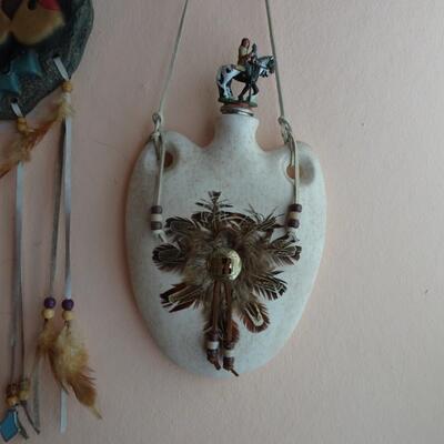 LOT 195. NATIVE AMERICAN INSPIRED WALL DECOR