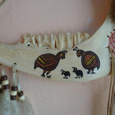LOT 197. NATIVE AMERICAN INSPIRED WALL DECOR