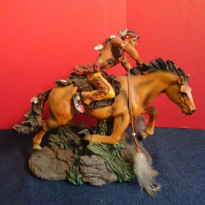 LOT 201 Native American Figurine