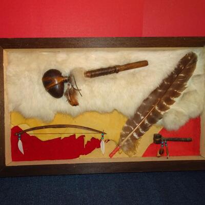 LOT 208. NATIVE AMERICAN INSPIRED DECOR