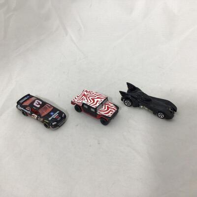 132) NASCAR | Mixed Group of Cars