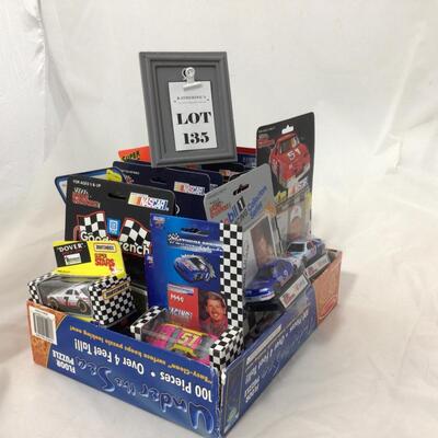 135) NASCAR | Mixed Group of Cars
