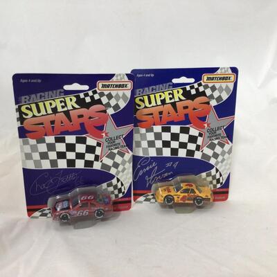 136) NASCAR | Mixed Group of Racing Super Stars Cars