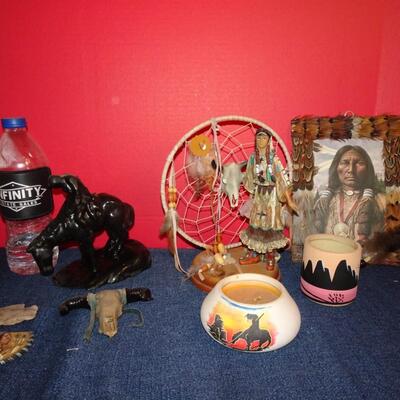 LOT 209. NATIVE AMERICAN INSPIRED DECOR