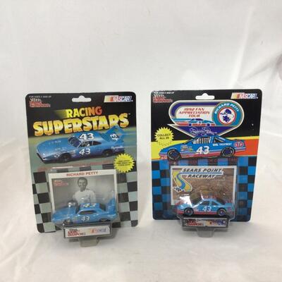 138) NASCAR | Group of Richard Petty Car Figures