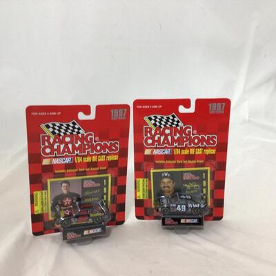139) NASCAR | Mixed Group of Racing Champions Car Figures