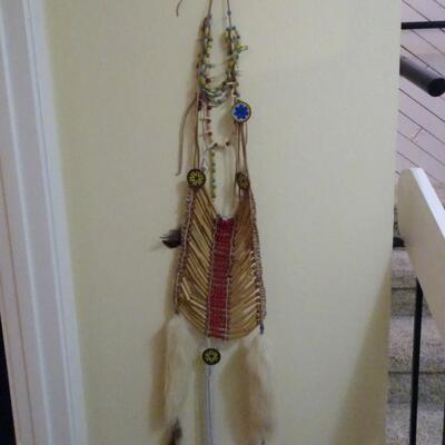 LOT 217  NATIVE AMERICAN INSPIRED DECOR