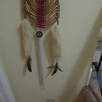 LOT 217  NATIVE AMERICAN INSPIRED DECOR