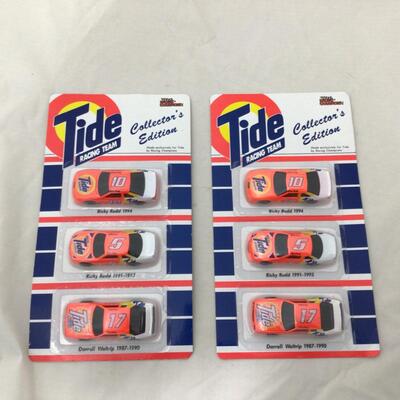 144) NASCAR | Tide Collectors Edition Car Figures