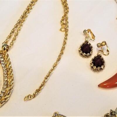 Lot #73  Costume Jewelry Lot - 2 necklaces, bracelet, earrings