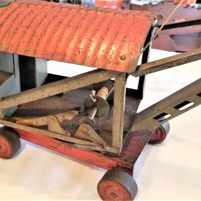 Lot #74  Vintage KeyStone Metal Steam Shovel toy - very cool!