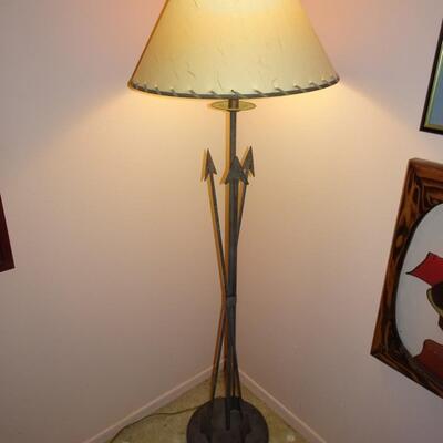 LOT 222. NATIVE AMERICAN INSPIRED FLOOR LAMP