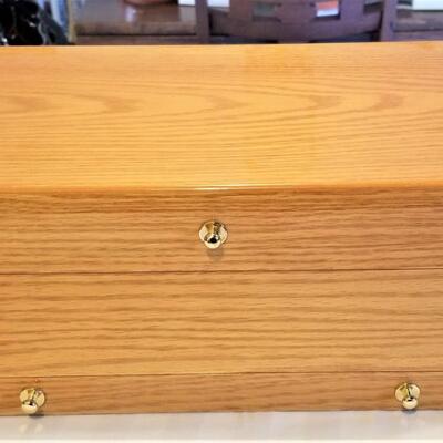 Lot #75  Nice QVC Lori Greiner "For Your Ease Only" Jewelry box