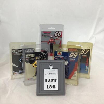 156) NASCAR | Mini Mixed group of Racing Figures