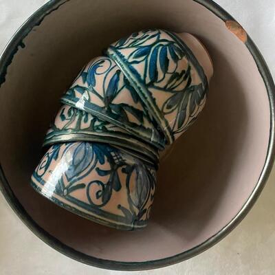 Bowl and Miniature  serving bowls please note chip