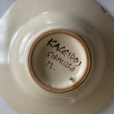 Petite scalloped dish 4â€