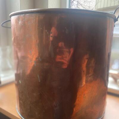 Antque  copper bucket