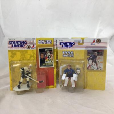 166) STARTING LINEUP | Mixed Group of Hockey Figures