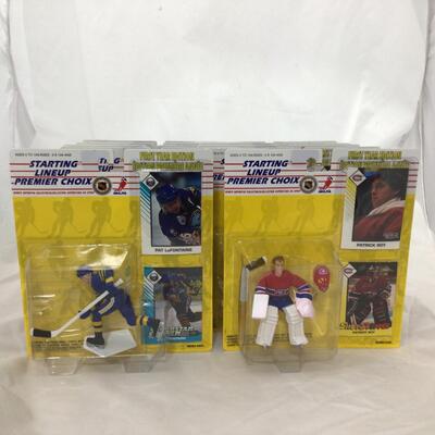 167) STARTING LINEUP | Mixed Group of Hockey Figures