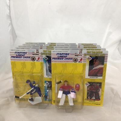 167) STARTING LINEUP | Mixed Group of Hockey Figures