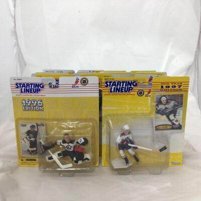 168) STARTING LINEUP | Mixed Group of Hockey Figures