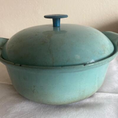 Vintage Prizer ware cast iron enamel lidded