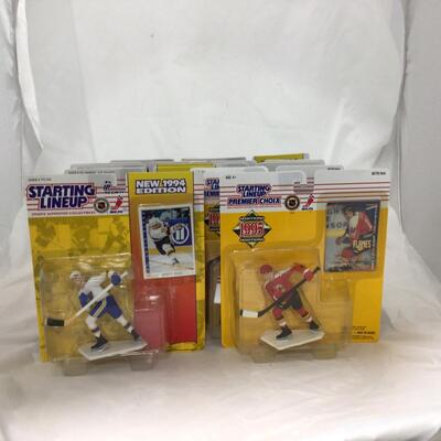 169) STARTING LINEUP | Mixed Group of Hockey Figures