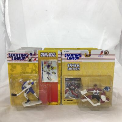 170) STARTING LINEUP | Mixed Group of Hockey Figures