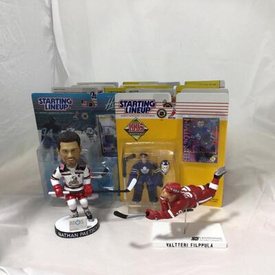 171) STARTING LINEUP | Mixed Group of Hockey Figures, and Bobble Head