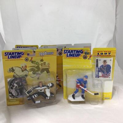 172) STARTING LINEUP | Mixed Group of Hockey Figures