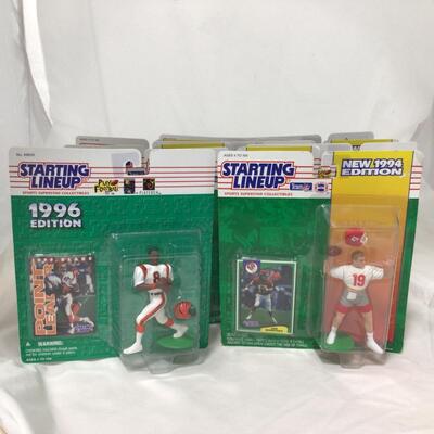 173) STARTING LINEUP | Mixed Group of Football Figures
