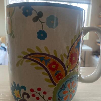 Oversized coffee mug