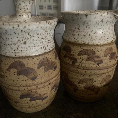 Stoneware cream sugar