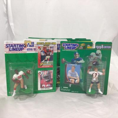 177)  STARTING LINEUP | Mixed Group of Football Figures
