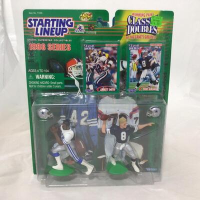 179) STARTING LINEUP | Classic Doubles Football Figures
