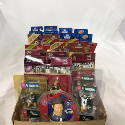 180) PACKERS | Brett Favre Collectibles and Figures