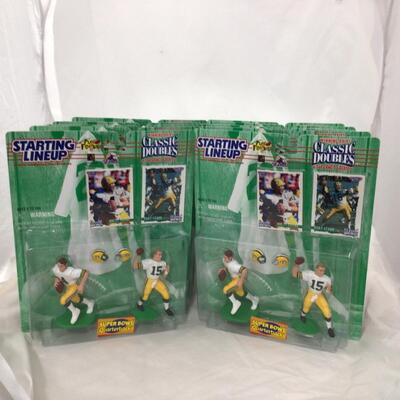 185) PACKERS | Bart Starr and Brett Favre Starting Lineup Figures