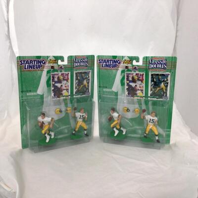 185) PACKERS | Bart Starr and Brett Favre Starting Lineup Figures