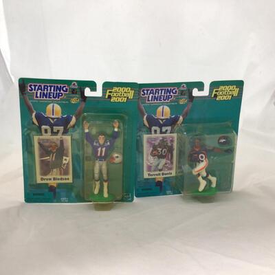 189) STARTING LINEUP | Mixed Group of Football Figures