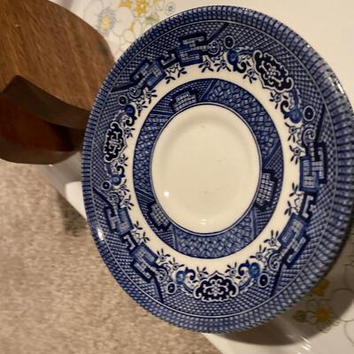 Vintage Churchill saucer bundle of three
