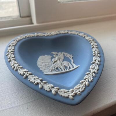 Wedgwood blue jasper trinket dish